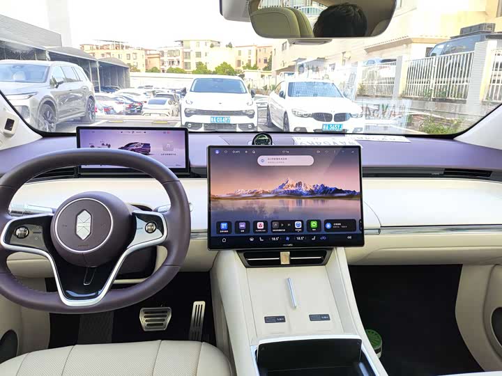 Фото 8 - Luxeed R7