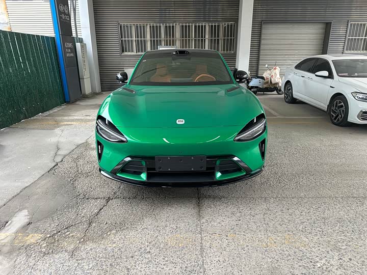 Фото 2 - Xiaomi YU7