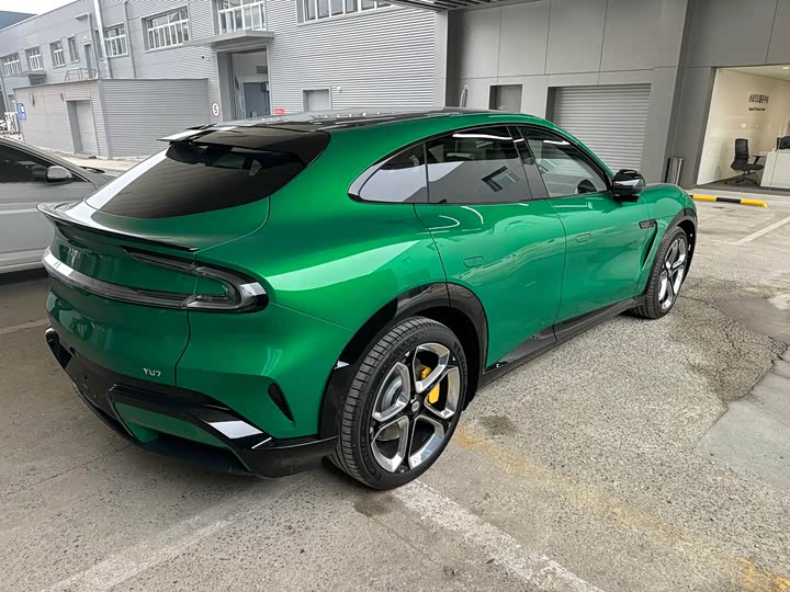 Фото 8 - Xiaomi YU7