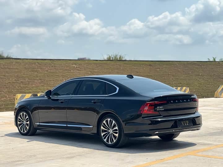 Zdjęcie 7 - Volvo S90