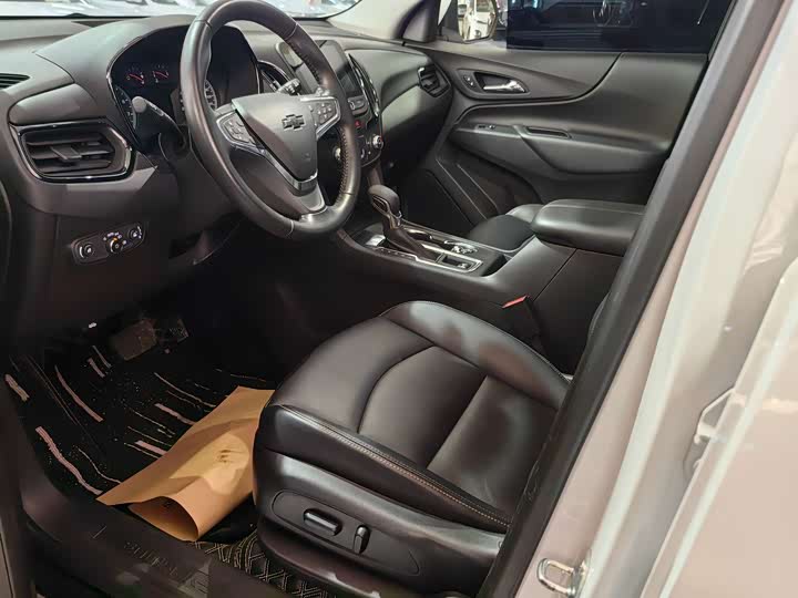 Фото 8 - Chevrolet Equinox