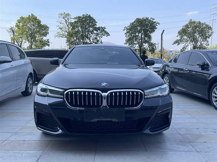 Фото 2 - BMW 5 Series