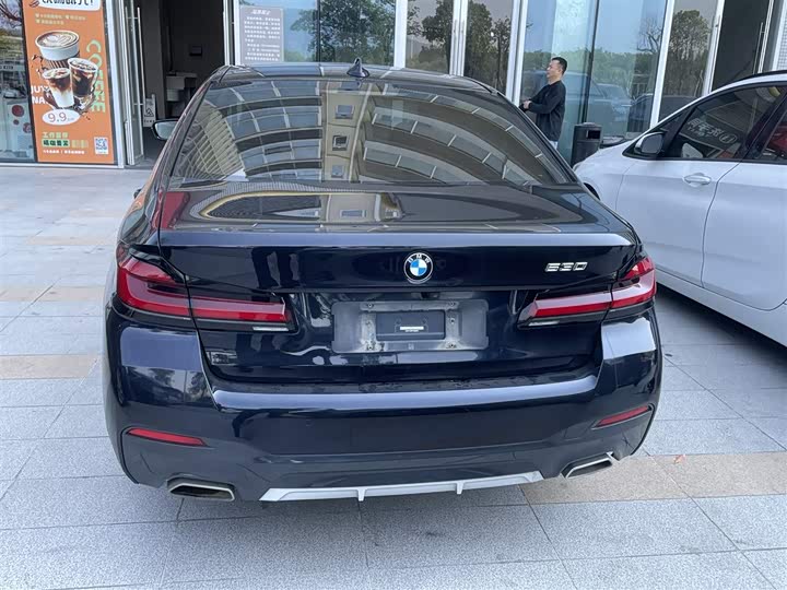 Фото 8 - BMW 5 Series