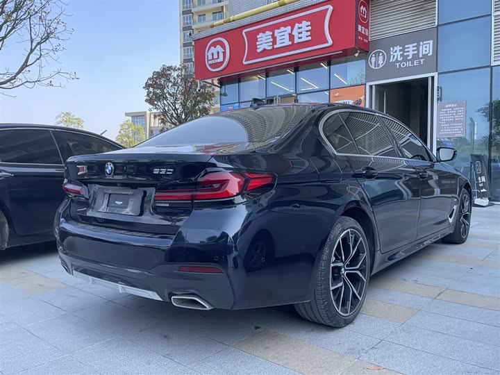 Фото 9 - BMW 5 Series