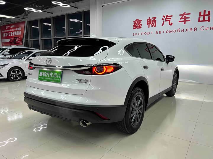 Фото 4 - Mazda CX-4