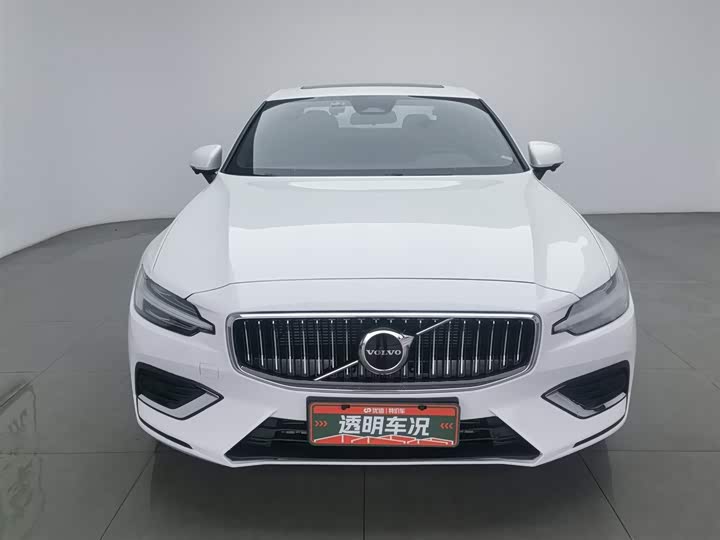 Фото 3 - Volvo S60