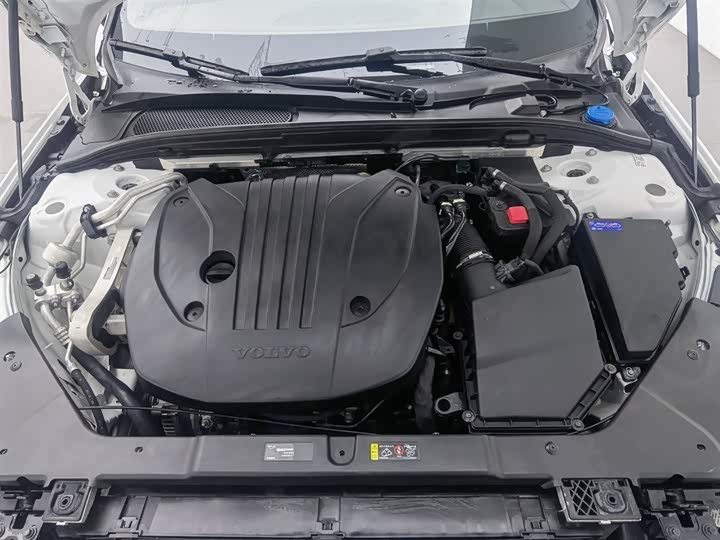 Фото 6 - Volvo S60