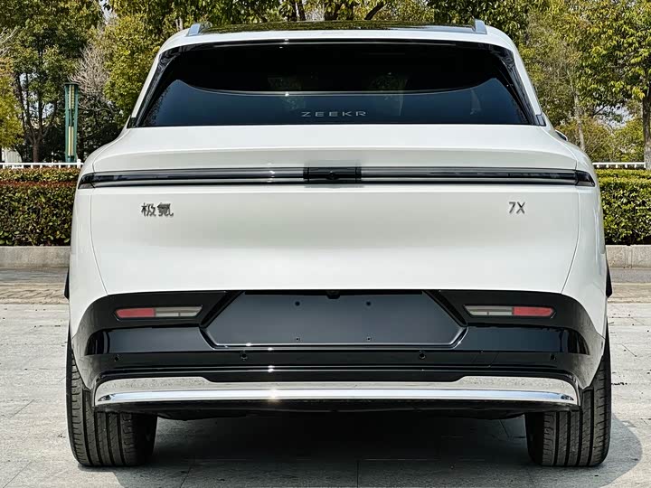 Фото 5 - Zeekr 7X