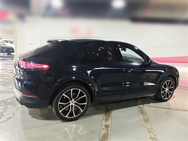 Фото 2 - Porsche Cayenne