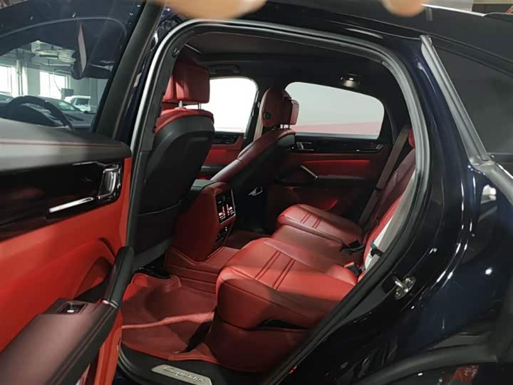 Фото 5 - Porsche Cayenne