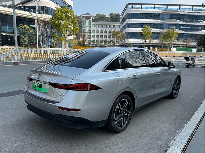 Фото 5 - Roewe D7