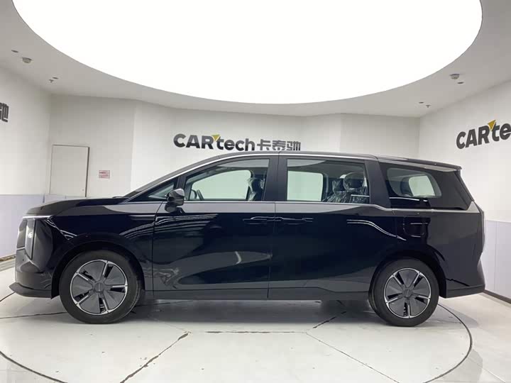 Photo 8 - Maxus Mifa 7