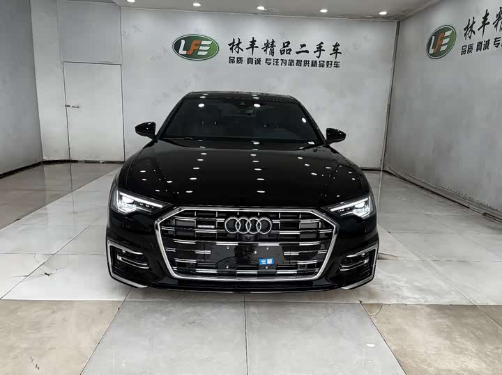 Фото 2 - Audi A6L