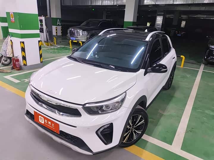 Kia KX1 2021 2021款 1.4L CVT趣享天窗款