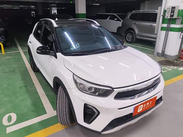 Kia KX1 2021 2021款 1.4L CVT趣享天窗款