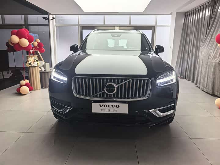 Фото 2 - Volvo XC90