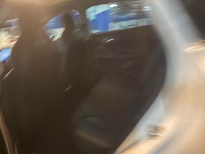 Фото 7 - Roewe RX5