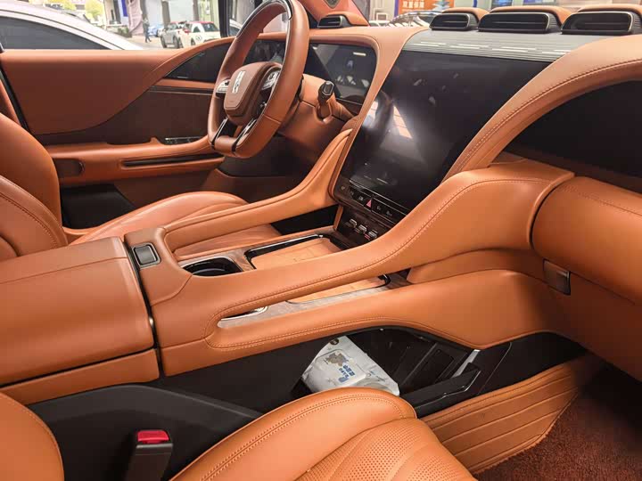 Photo 6 - BYD Yangwang U8