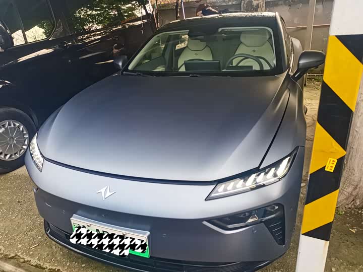 Фото 1 - Dongfeng Yipai eπ 007