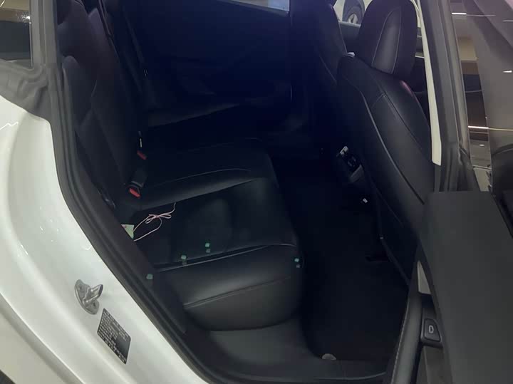 Photo 9 - Tesla Model 3