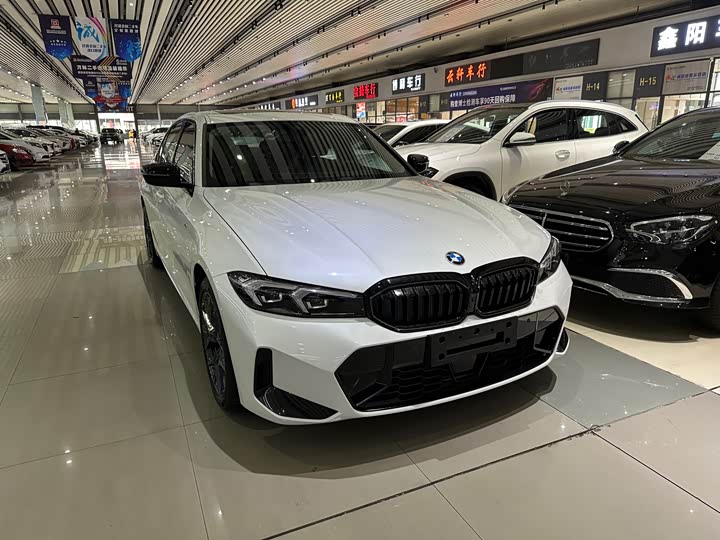 BMW 3 Series 2025 2025款 330Li M运动曜夜套装