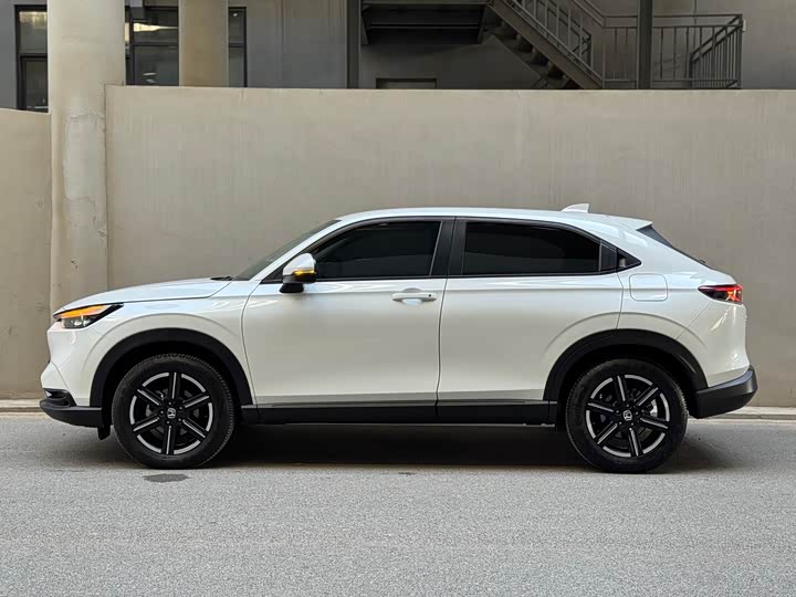 Фото 3 - Honda Vezel