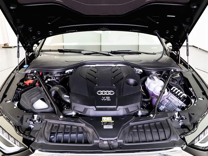 Audi A8 2025 2025款 A8L 50 TFSI quattro 臻选型