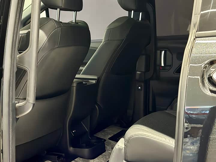 Фото 8 - Toyota Granvia