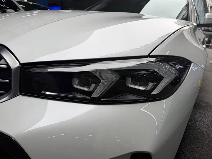 Zdjęcie 4 - BMW 3 Series