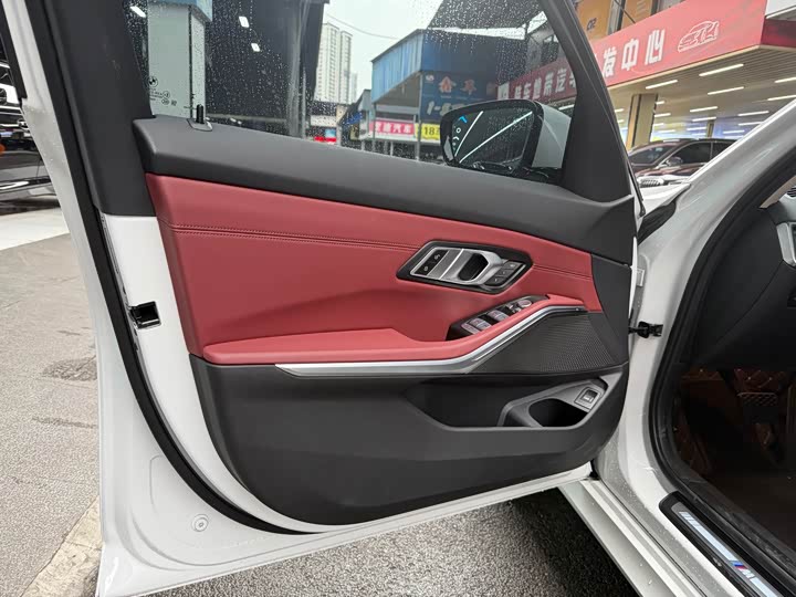 Zdjęcie 7 - BMW 3 Series