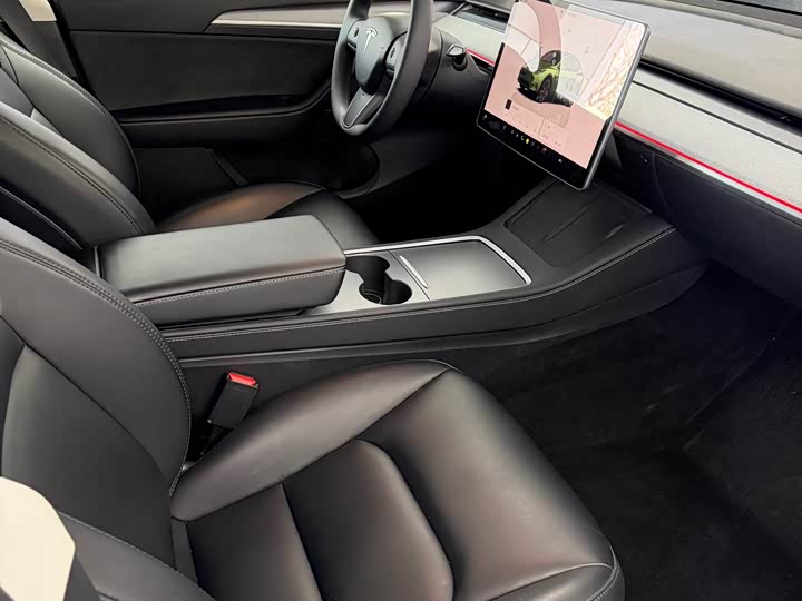 Фото 5 - Tesla Model Y