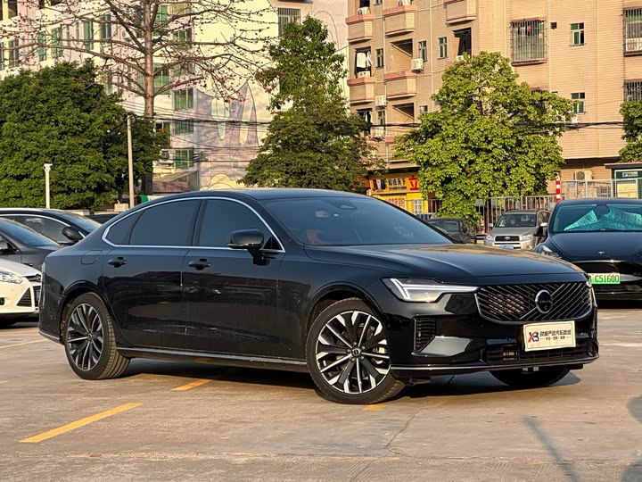 Volvo S90 2026 2026款 B5 智远豪华版