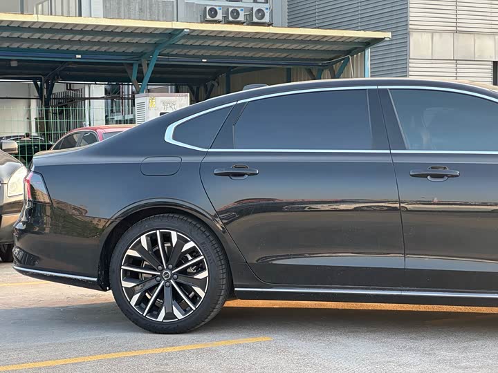 Volvo S90 2026 2026款 B5 智远豪华版