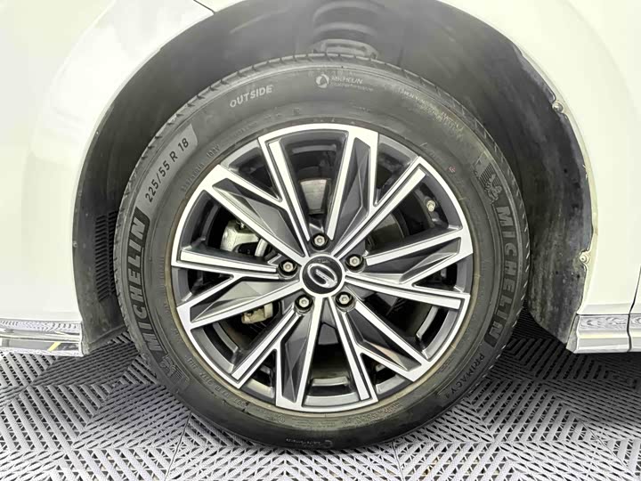 Фото 5 - GAC Trumpchi M8