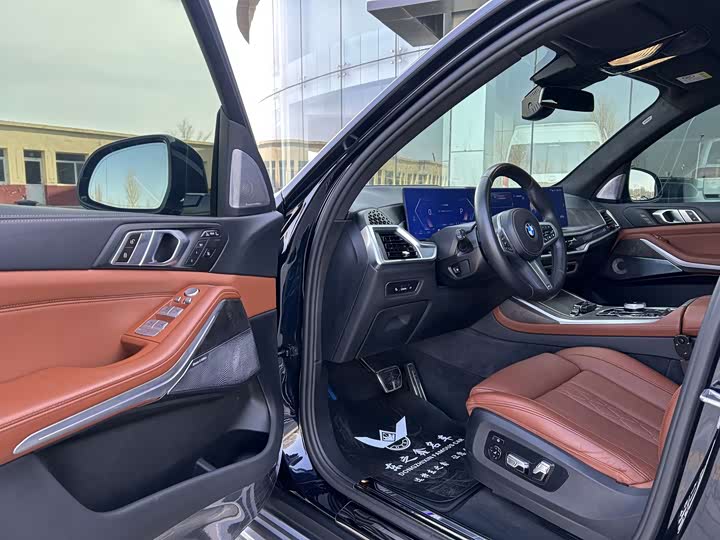 Фото 2 - BMW X7