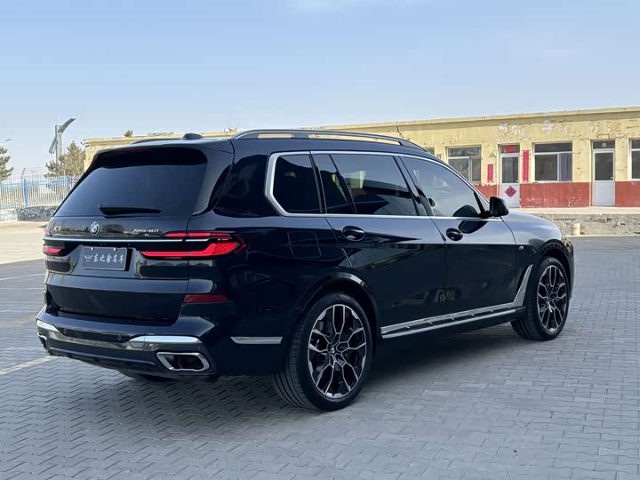Фото 3 - BMW X7