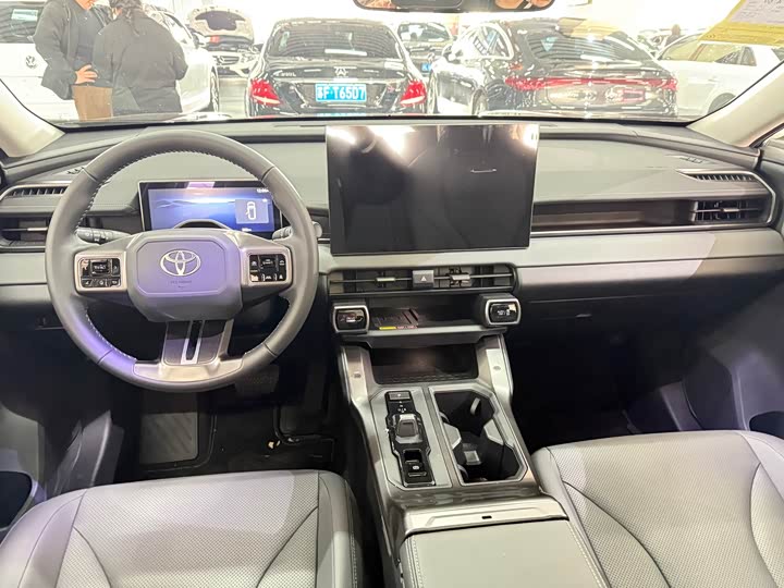Toyota RAV4 2026 2026款 双擎 2.0L 两驱豪华版