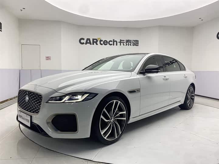 Jaguar XF L 2024 2024款 2.0T P300 四驱旗舰运动鎏金版