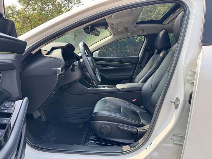 Фото 4 - Mazda 3 (Axela)
