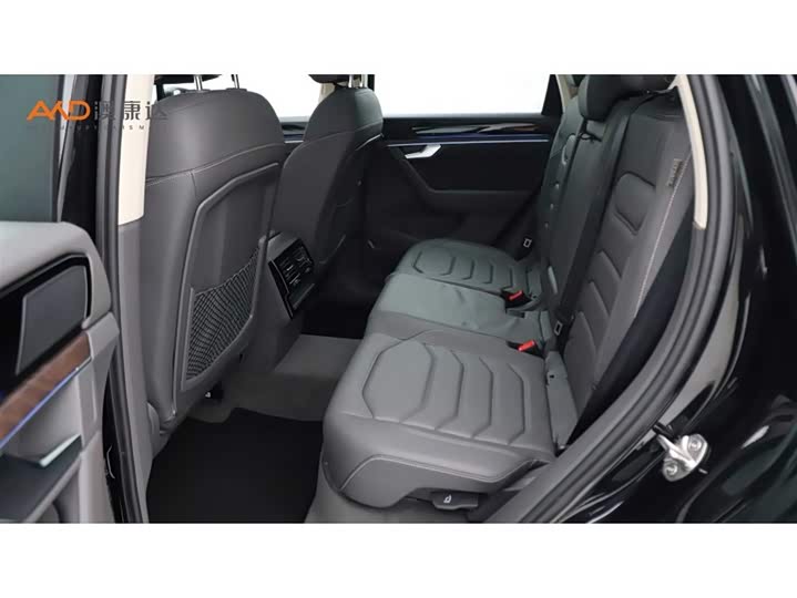 Photo 7 - Volkswagen Touareg