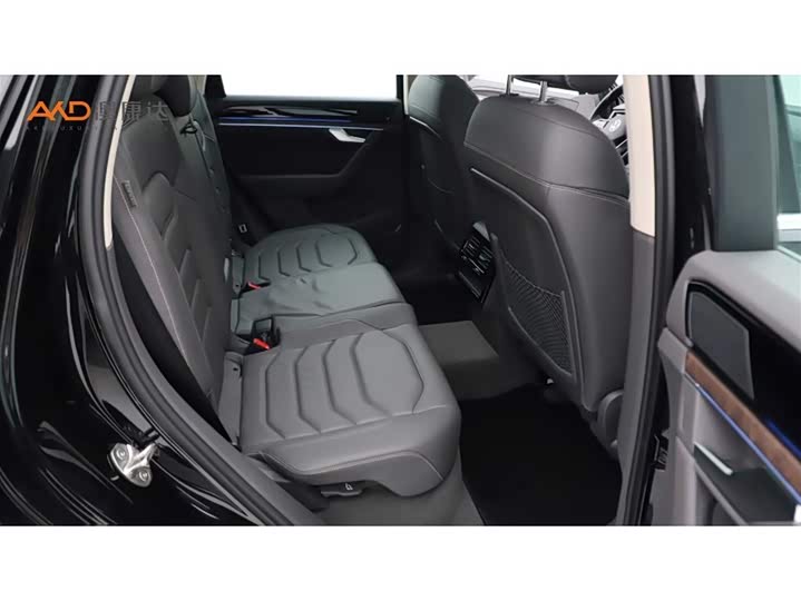 Photo 8 - Volkswagen Touareg