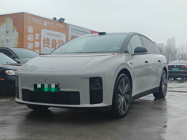2025 LiXiang i6
