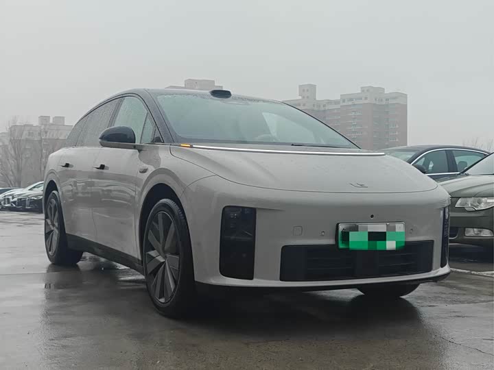 2025 LiXiang i6