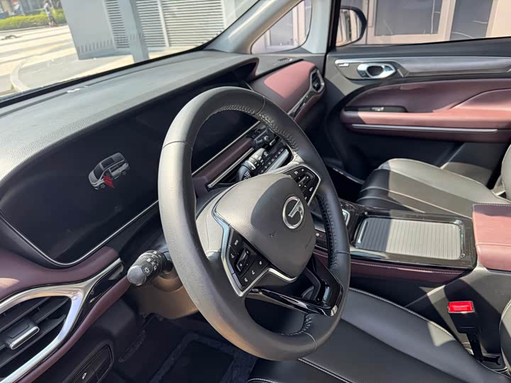 GAC Trumpchi M6 2023 2023款 PRO 270T DCT豪华版