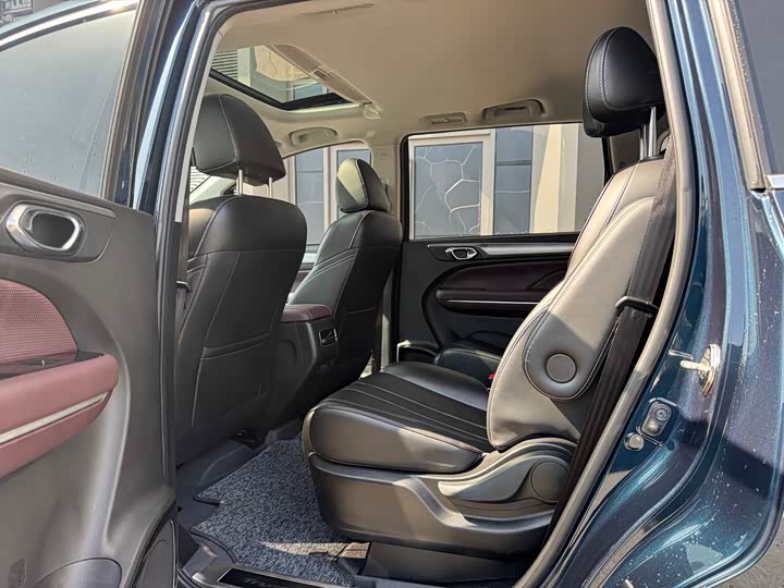 GAC Trumpchi M6 2023 2023款 PRO 270T DCT豪华版
