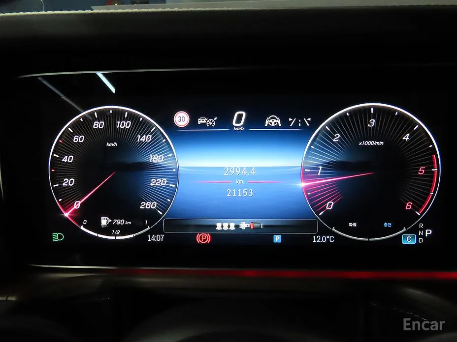 Mercedes-Benz G-Class 2024 G450d