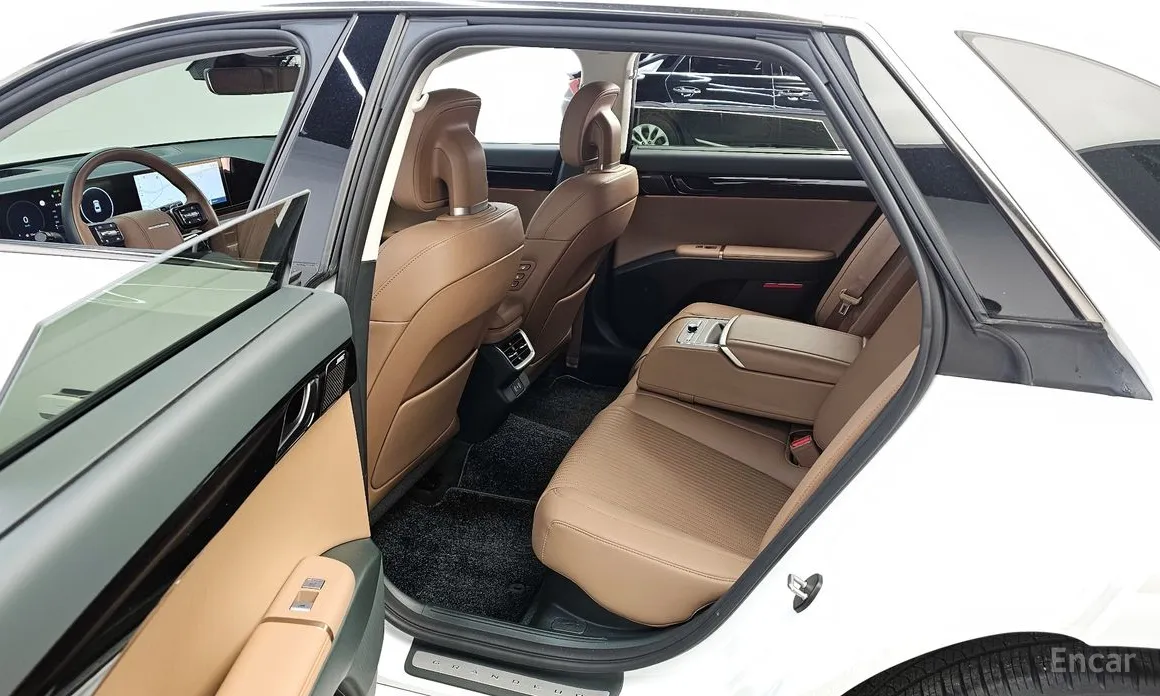 Фото 11 - Hyundai Grandeur