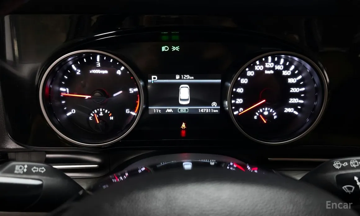 Фото 8 - Kia Carnival