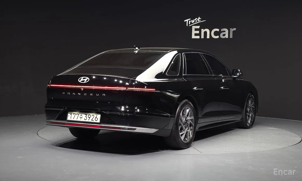 Фото 2 - Hyundai Grandeur