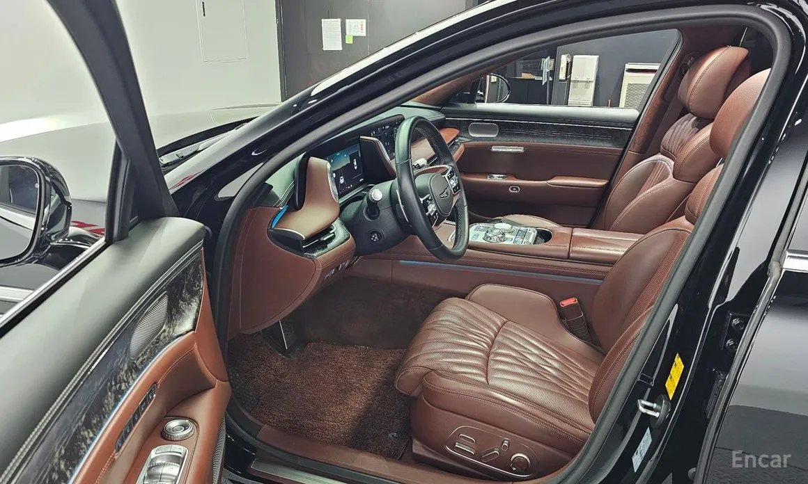 Фото 10 - Genesis G90